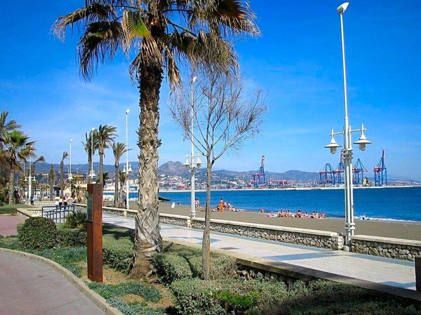 Goya Apartamentos Malaga Luaran gambar
