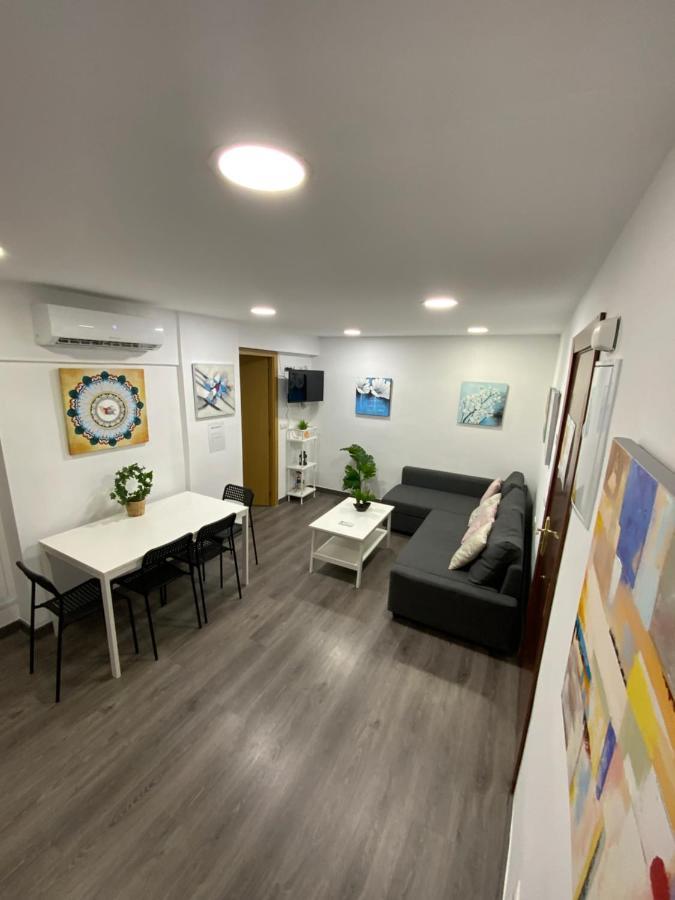 Goya Apartamentos Malaga Luaran gambar