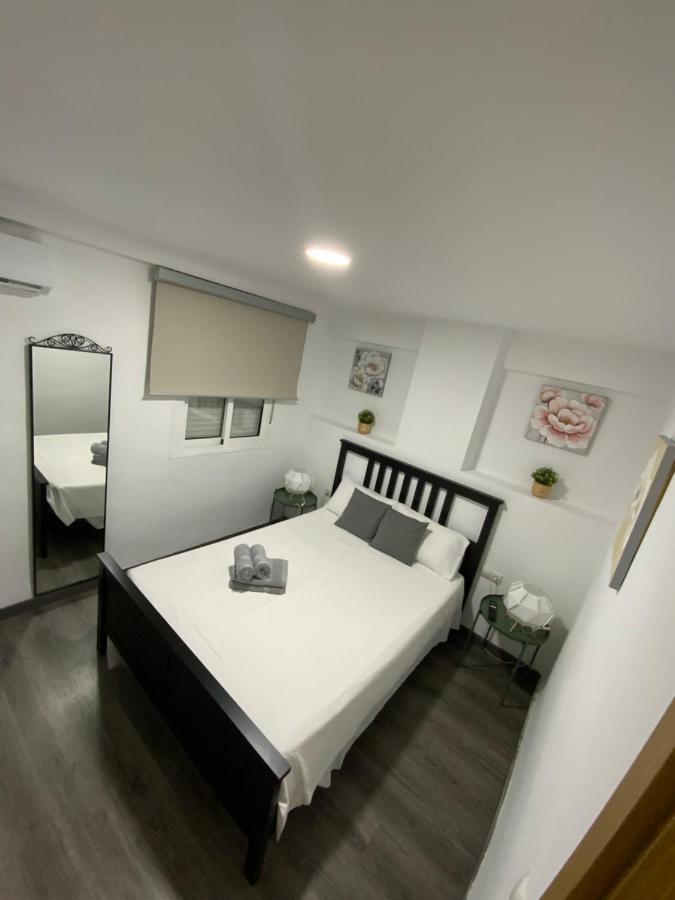 Goya Apartamentos Malaga Luaran gambar